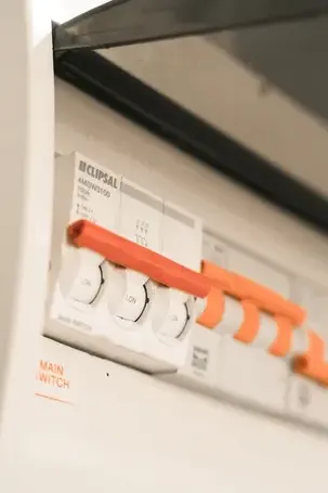 électricien à Épaney - image 2